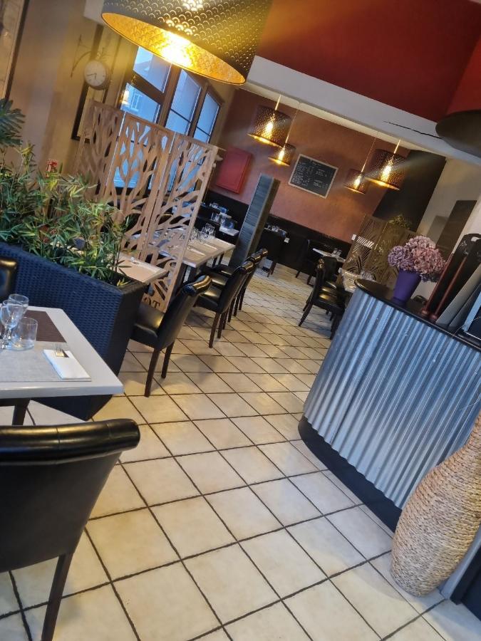 L'Abbatiale Hotel Corbie Екстериор снимка