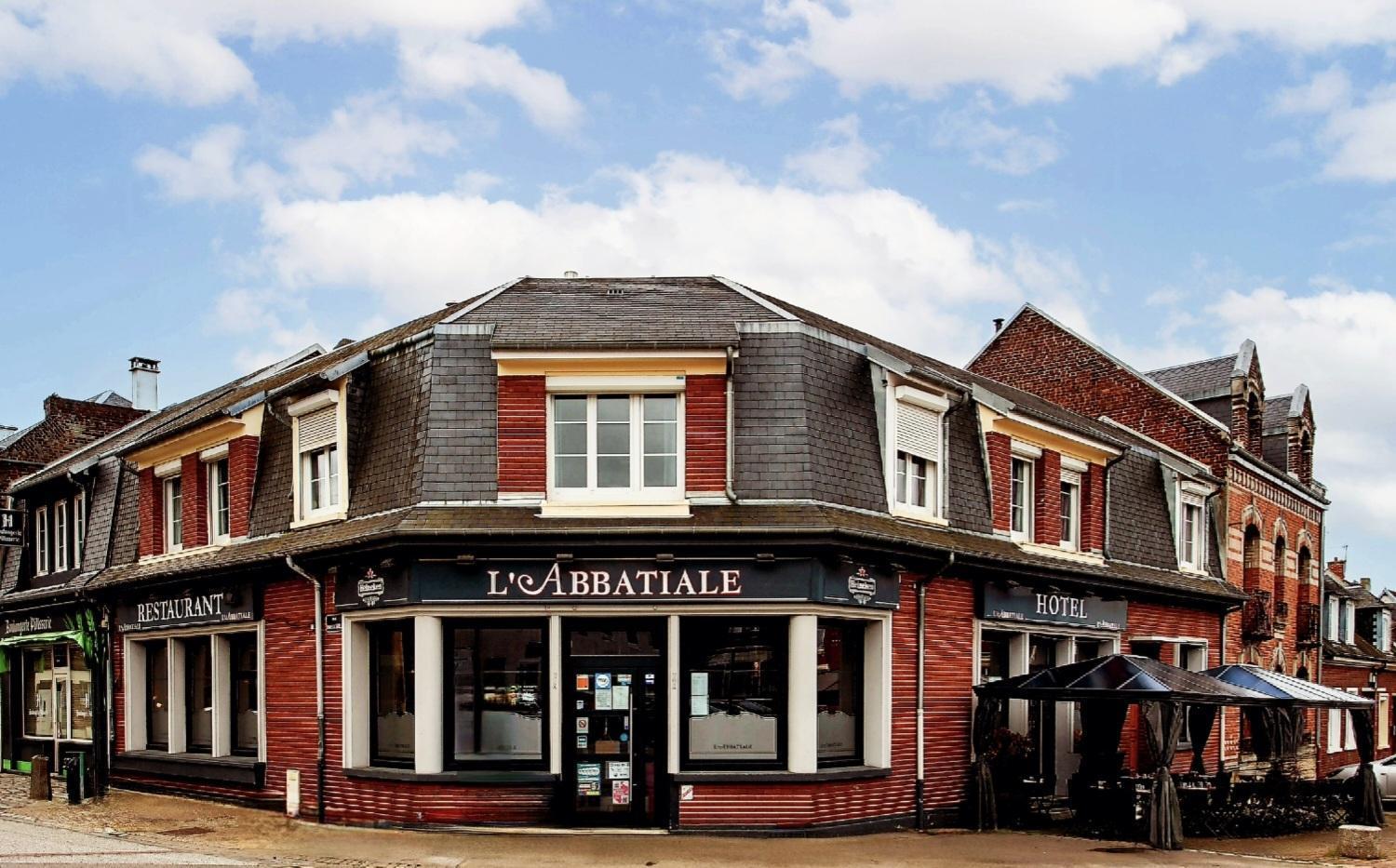 L'Abbatiale Hotel Corbie Екстериор снимка