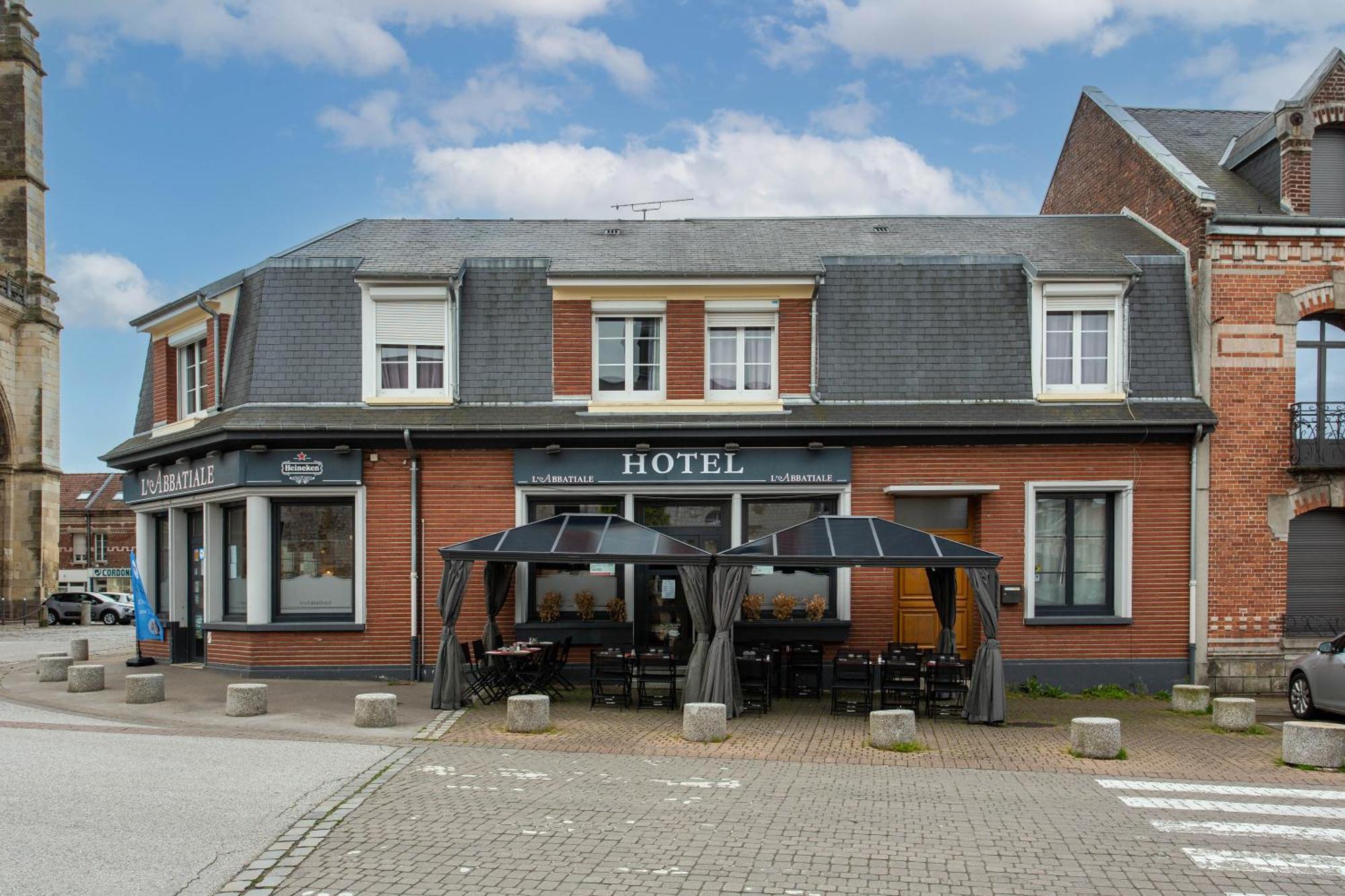 L'Abbatiale Hotel Corbie Екстериор снимка